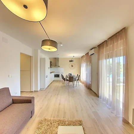 Modo Apartment *