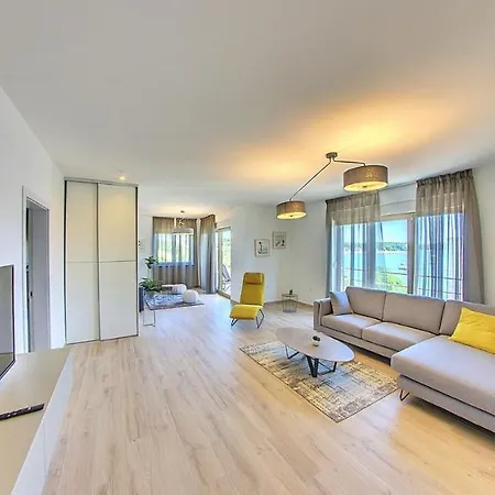 Apartment Modo *